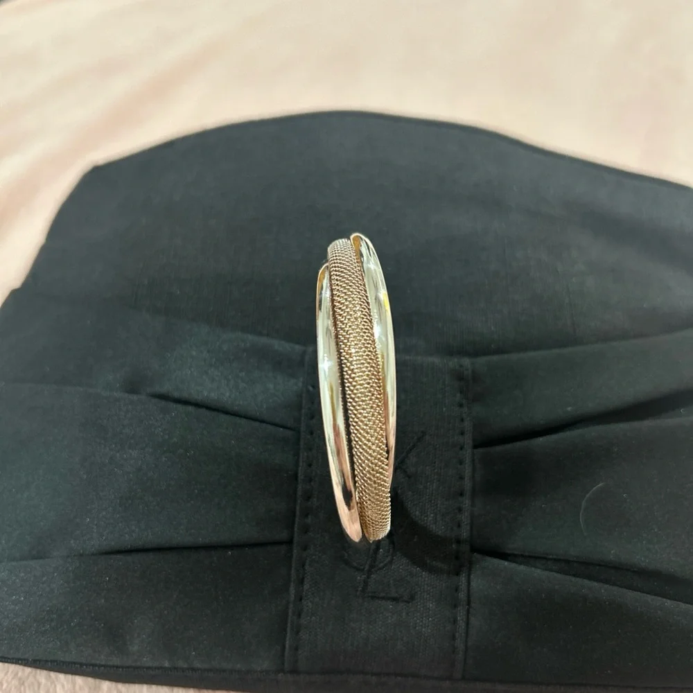 Tiffany & Co Polished Sterling Silver And Mesh Twist Cuff Bracelet 37.5 Grams - Picture 2 of 10